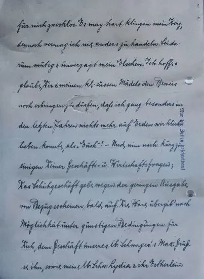 Zweite Seite eines handschriftlichen Briefs auf KZ-Briefpapier. Der Brief besteht aus vier Seiten aus je 13 Zeilen.