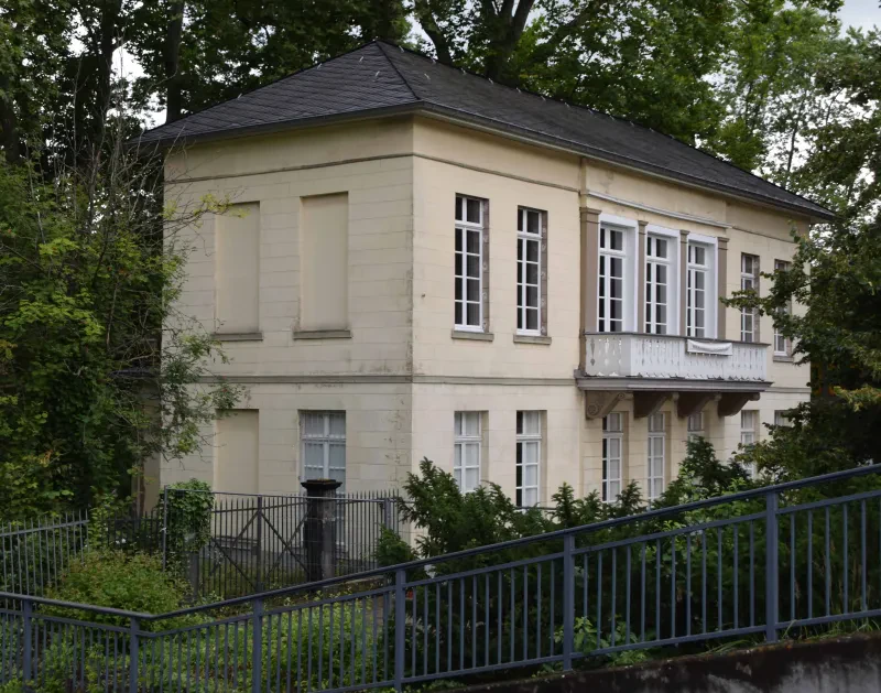 Der Bahnhof Belvedere, letzter Wohnort des Ehepaars Stoffels in Köln-Müngersdorf, 2021.