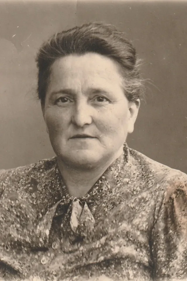 Porträt von Elfriede Gollsch