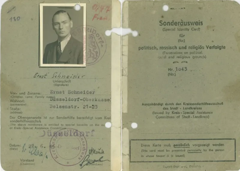 "Sonderausweis für politisch, rassisch und religiös Verfolgte" von Ernst Schneider mit Passfoto, ausgestellt im Juni 1946