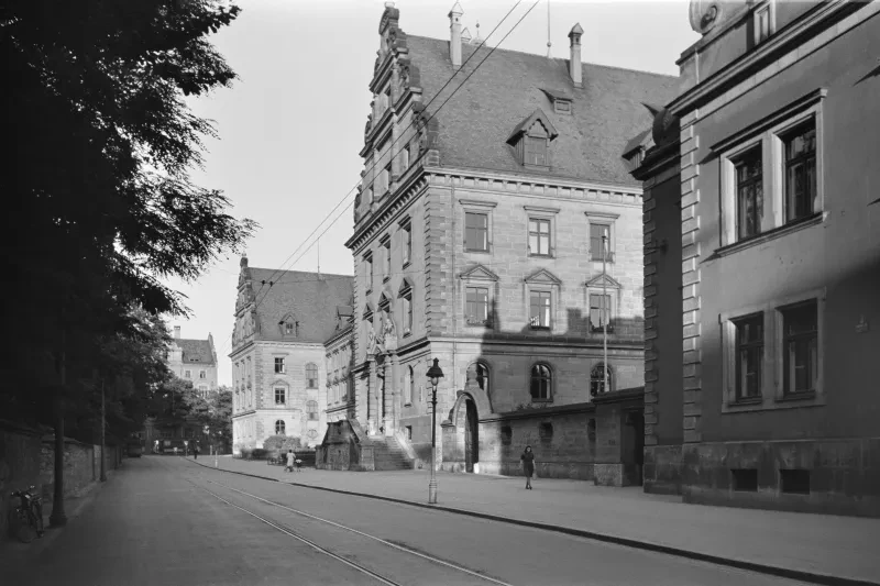 Gerichtsgebäude Regensburg_Augustenstraße3_1942