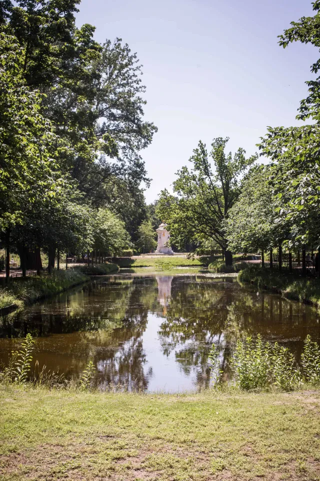 Bild von Berlin-Mitte, Goldfischteich im Großen Tiergarten