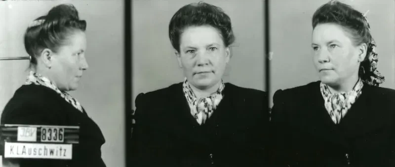 Eine Frau in den mittleren Jahren wird zunächst seitlich von rechts, dann von vorn und schließlich im Halbprofil mit Kopftuch und Brille aufgenommen. Auf dem ersten Bild ist der Schriftzug IBV, KL Auschwitz und die Häftlingsnummer zu sehen.