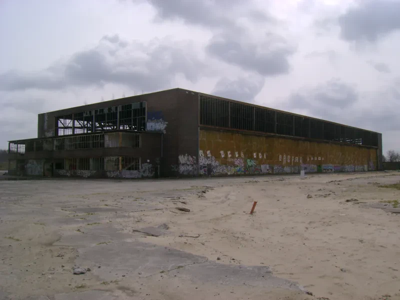 Gebäude der ehemalige Einfliegehalle der Heinkel-Werke Oranienburg (Werk II).