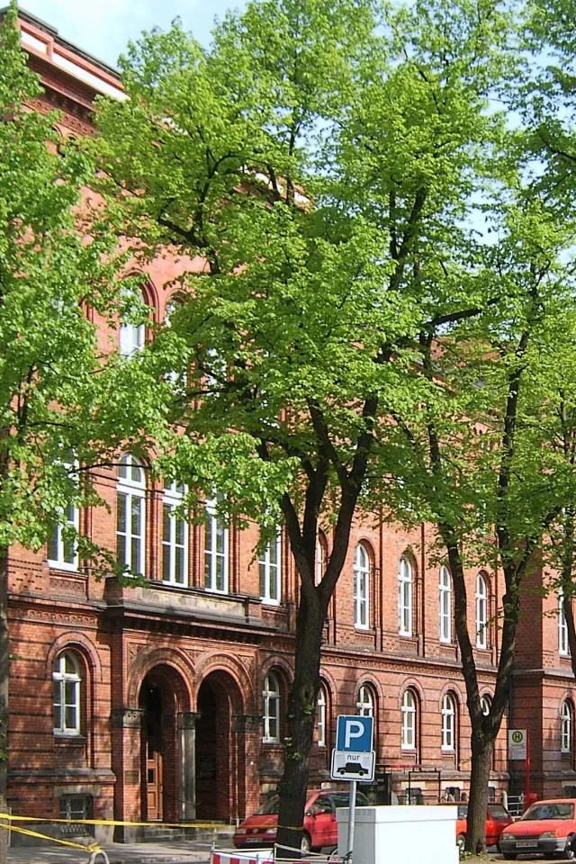 Bild von Hamburg-Altona, Justizgebäude mit Gerichtsgefängnis