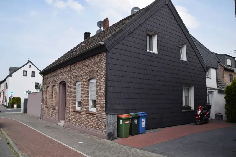 Das Haus Holtener Straße 36 in Oberhausen, 2022.