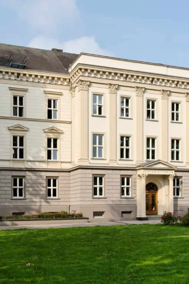 Bild von Düsseldorf, Landgerichtsgebäude
