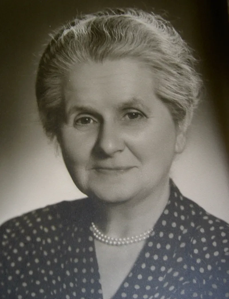 Portrait von Elise Naggert.