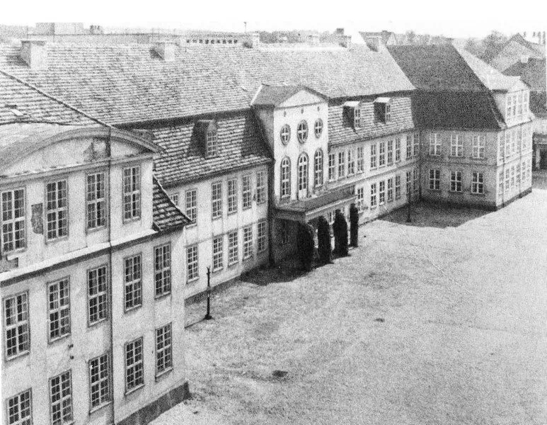 Blick auf das Palais.