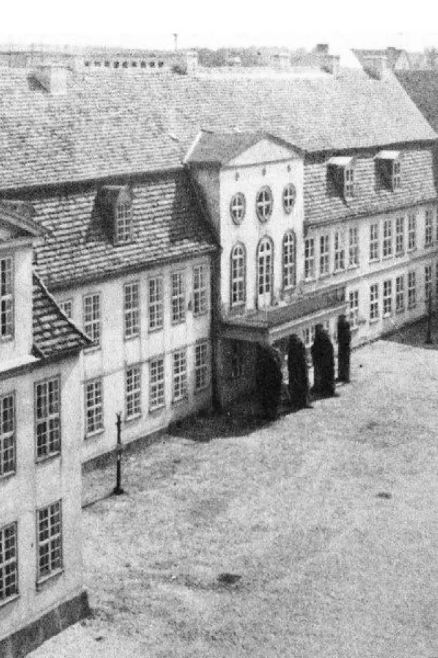 Bild von Neubrandenburg, Polizeirevier im Palais