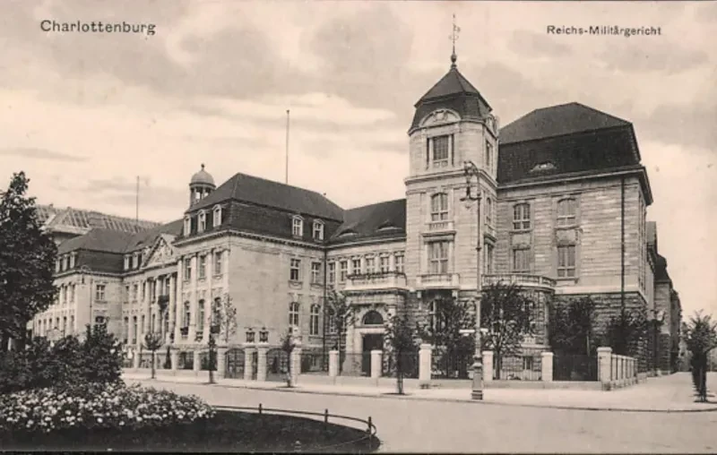 Reichskriegsgericht Berlin in der Witzlebenstraße 4 bis10, Ansichtskarte um 1915.