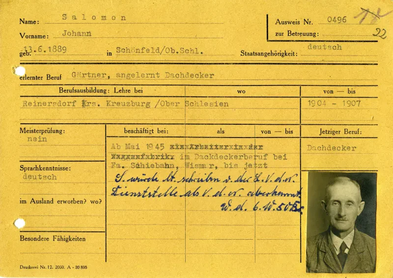 VdN-Karteikarte von Johann Salamon mit Aberkennungsvermerk vom 6.10.1950. Mit Passfoto.