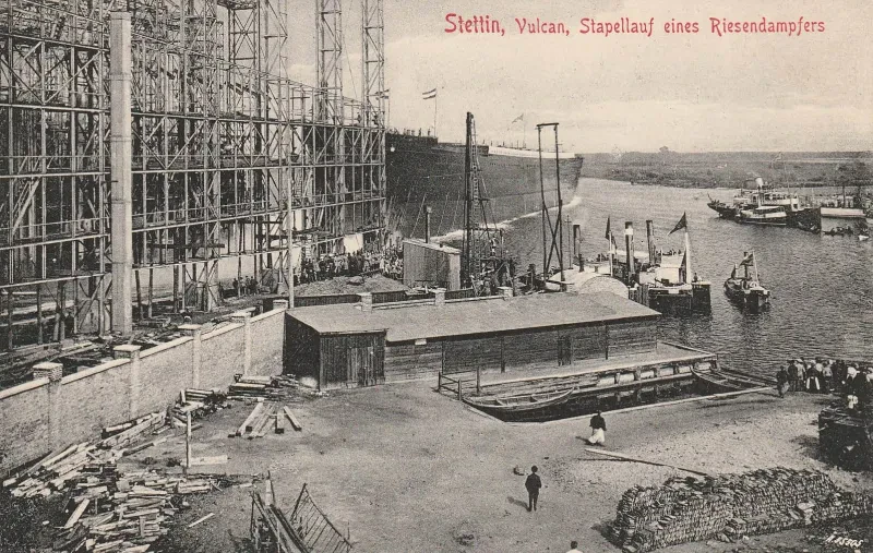 Stapellauf eines Riesendampfers auf der Vulcan-Werft in Stettin-Bredow, 1908.