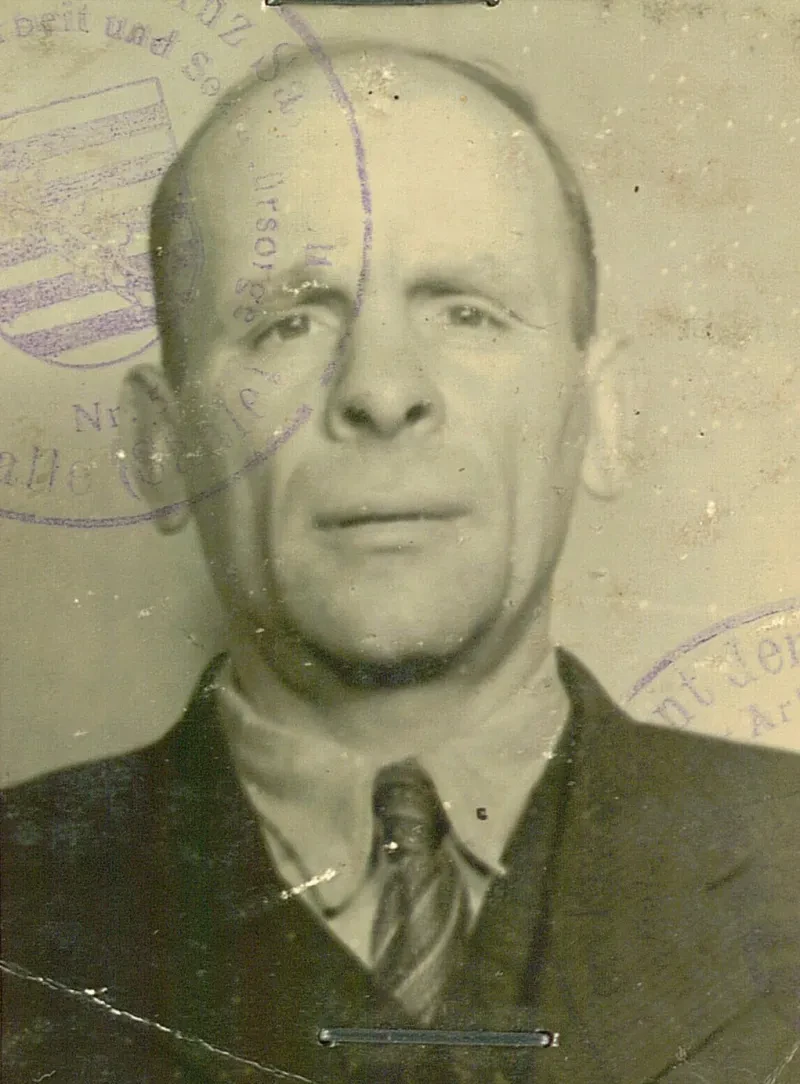 Passfoto von Willy Thiel, 1946.