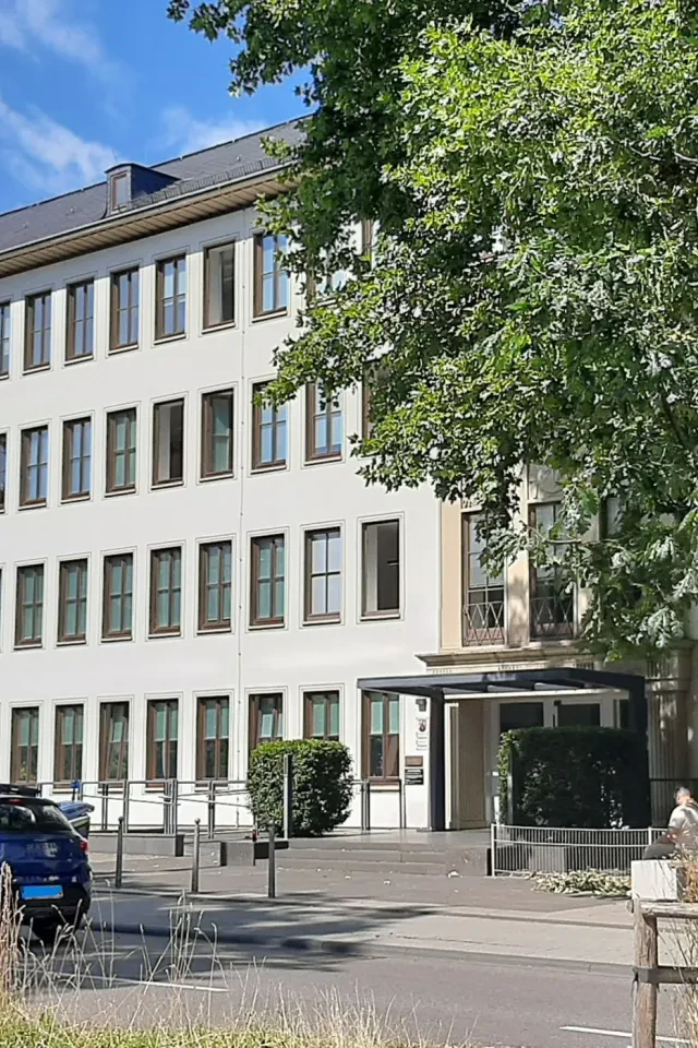 Bild von Trier, Justizgebäude im Lambertinum
