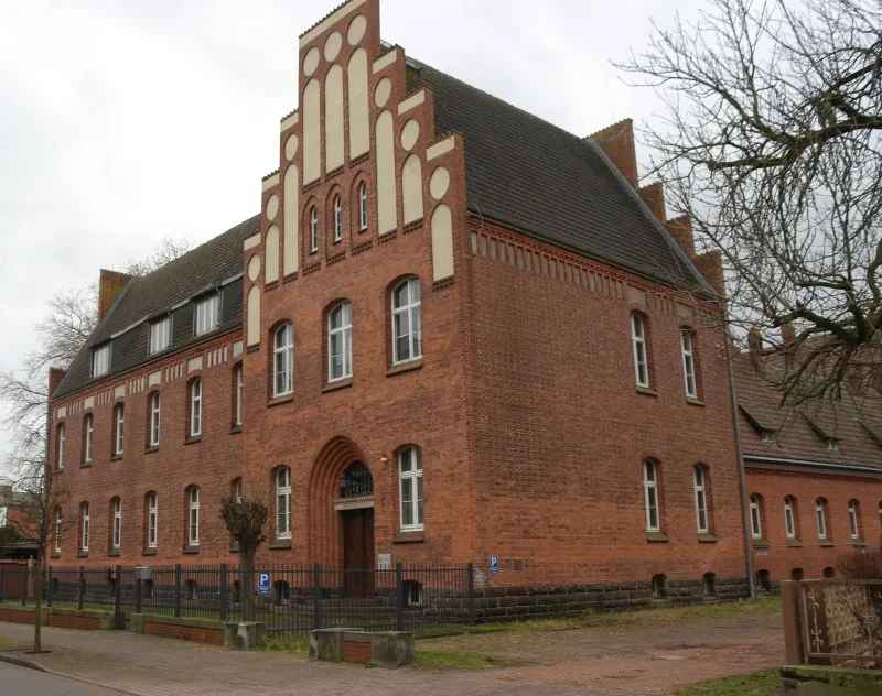 Außenansicht des ehemaligen Ueckermünder Amtsgerichts.