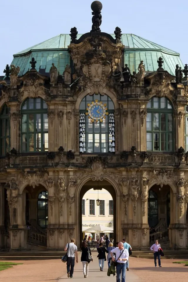 Bild von Dresden, Glockenspielpavillon im Zwinger